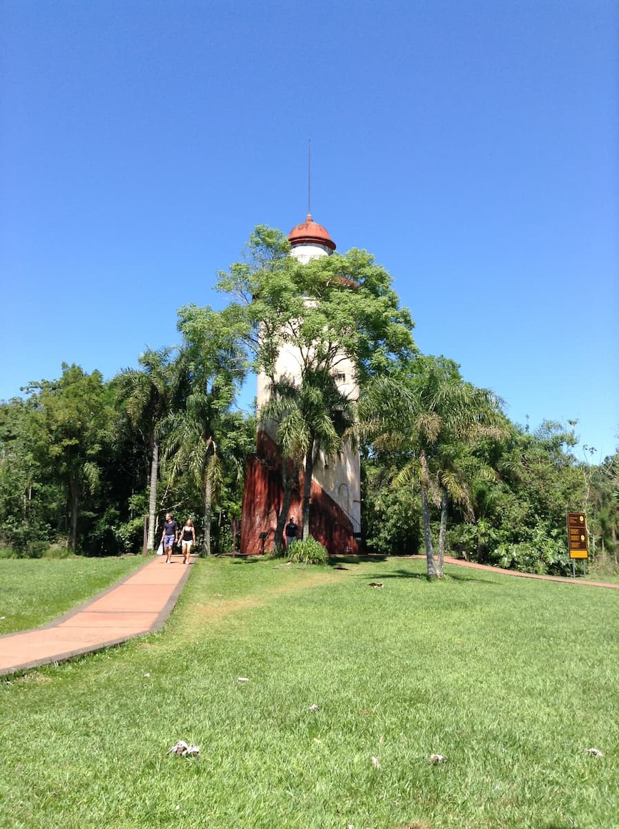 Avenida das Cataratas, Foz do Iguaçu Avenida das Cataratas, Foz do Iguaçu