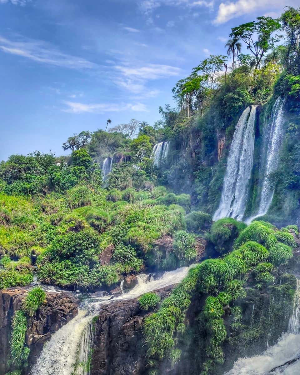 Avenida das Cataratas, Foz do Iguaçu Avenida das Cataratas, Foz do Iguaçu
