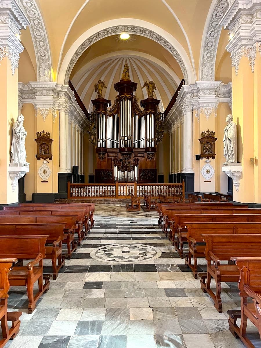 Basilica Cathedral of Arequipa Basilica Cathedral of Arequipa