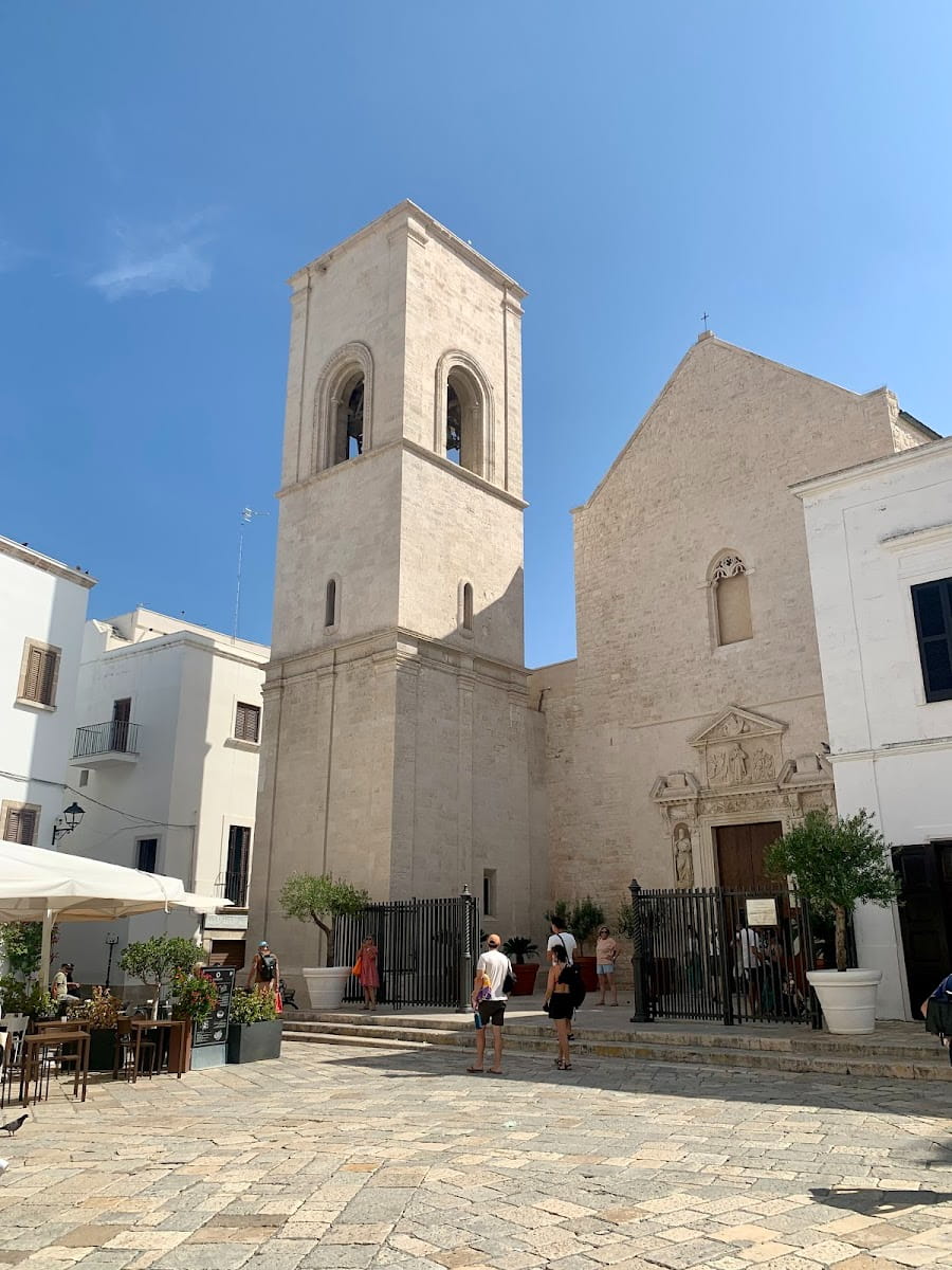 Modern Town, Polignano a Mare Modern Town, Polignano a Mare