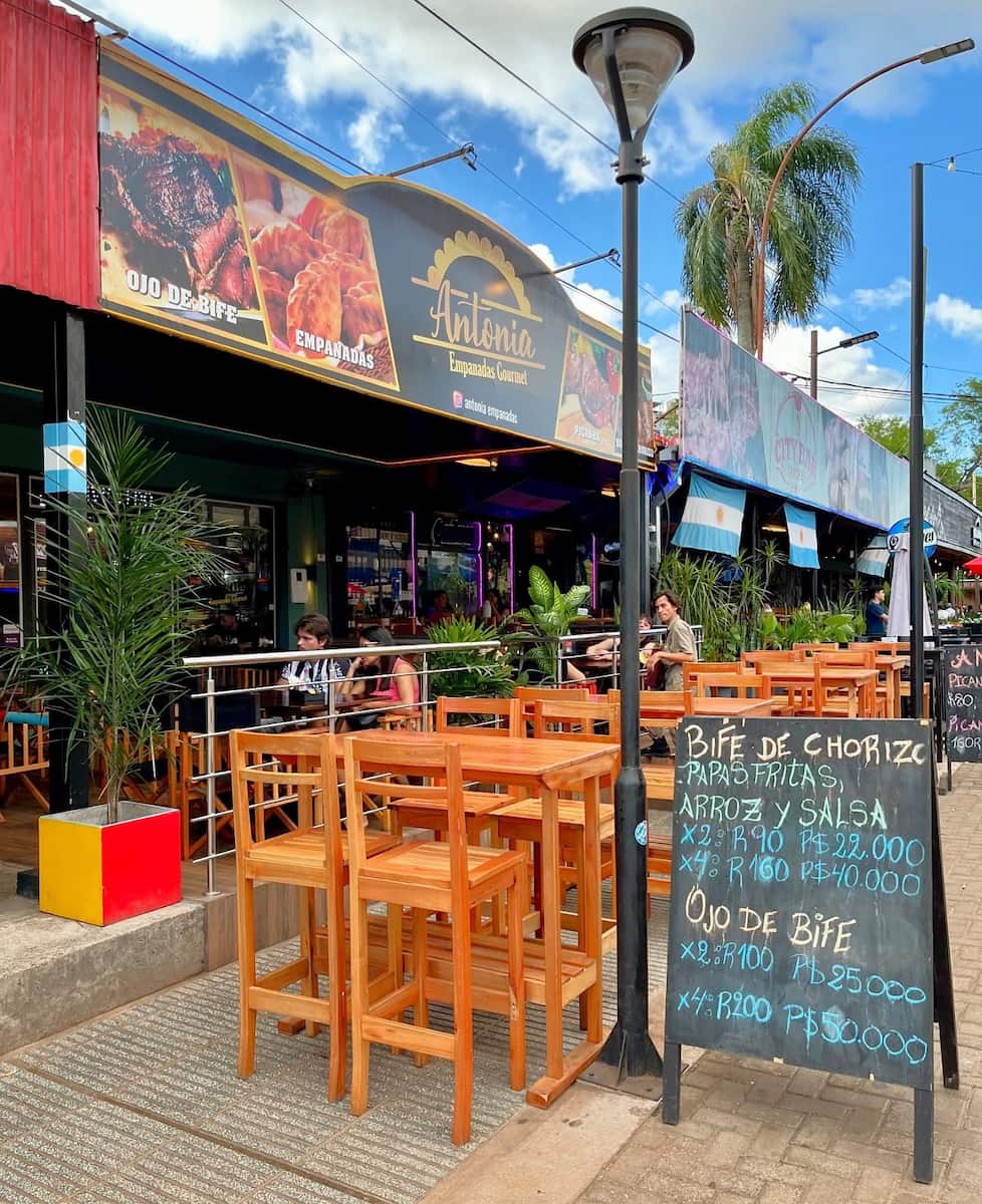 Puerto Iguazú Town, Foz do Iguaçu Puerto Iguazú Town, Foz do Iguaçu