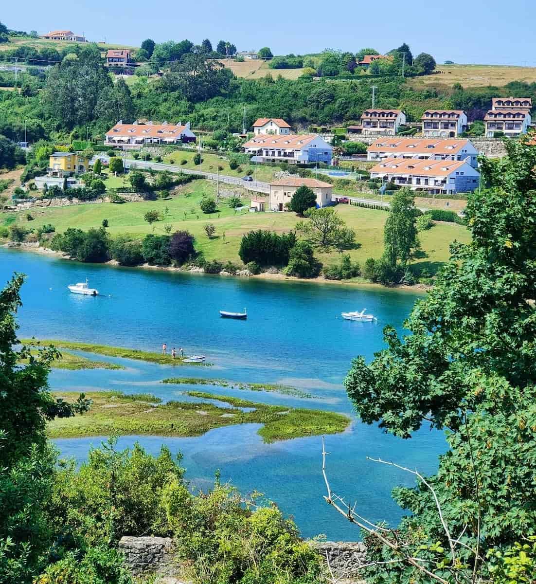 San Vicente de la Barquera, Cantabria San Vicente de la Barquera, Cantabria